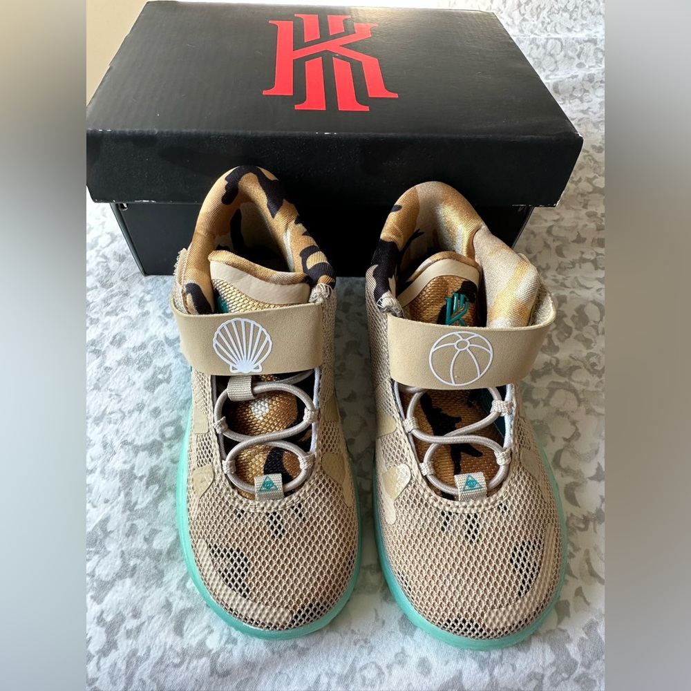 NWT NIKE Kyrie 7 Ripple Toddler Sneaker